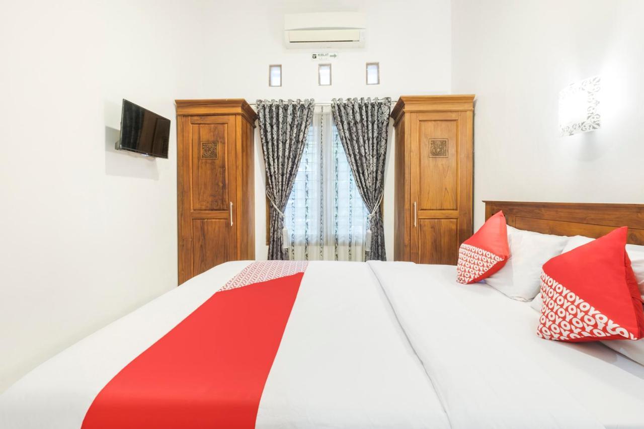 Oyo 3267 Omah Suryo Hotel Yogyakarta Exterior photo